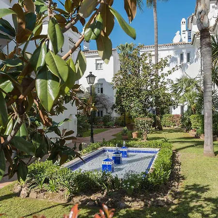 Naranjo, Puerto Banus Naranjos De *