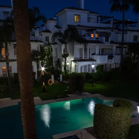 Naranjo, Puerto Banus Naranjos De *