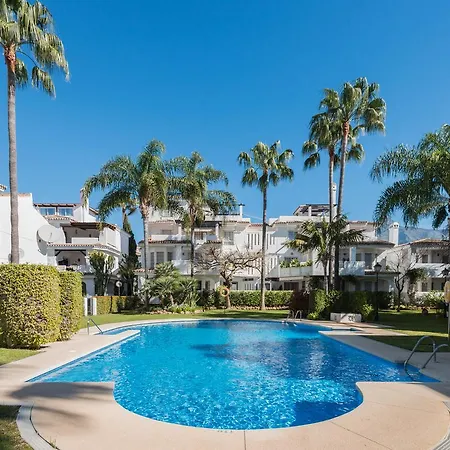 Naranjo, Puerto Banus Naranjos De * Μαρμπέλλα