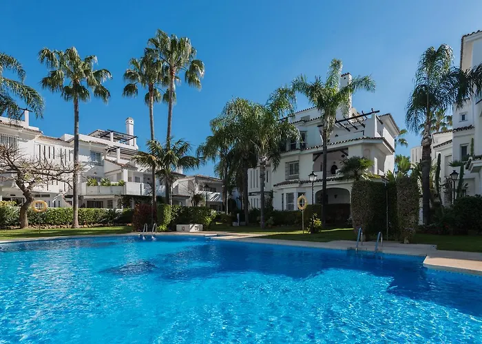 Naranjo, Puerto Banus Naranjos De *